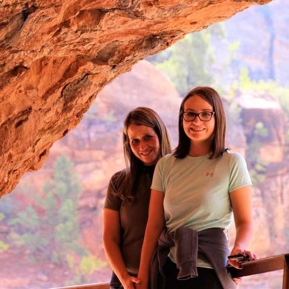 Meet your Posher, Dyann - Picture 1 of 1